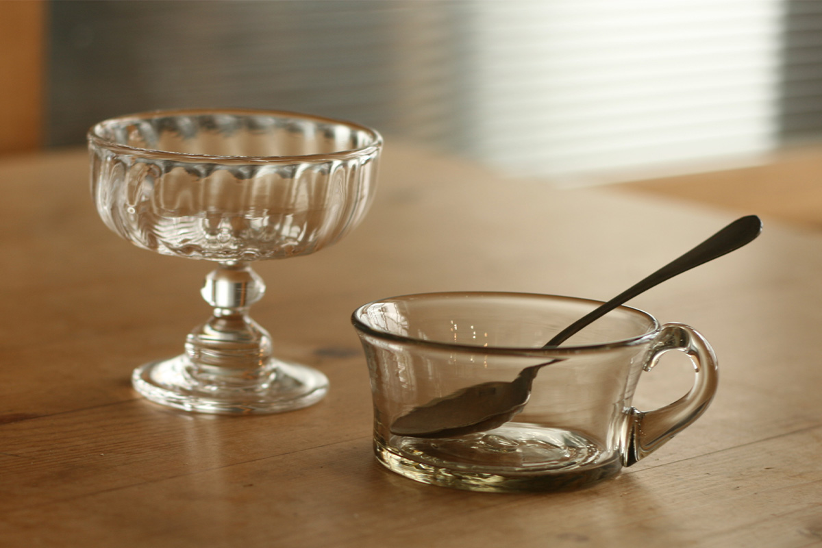 とろりと揺らぐ、三浦侑子のガラスのうつわ「Bamboo Glass（バンブー