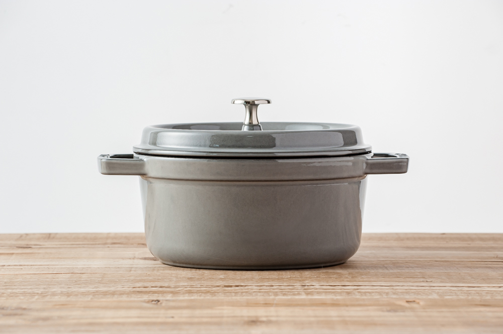 【新品未使用】ストウブ　ピコ・ココット 22 cm, ラウンド, グレー, 鋳鉄 ストウブ 鋳物ホーロー鍋 ピコ・ココット | ツヴィリング公式