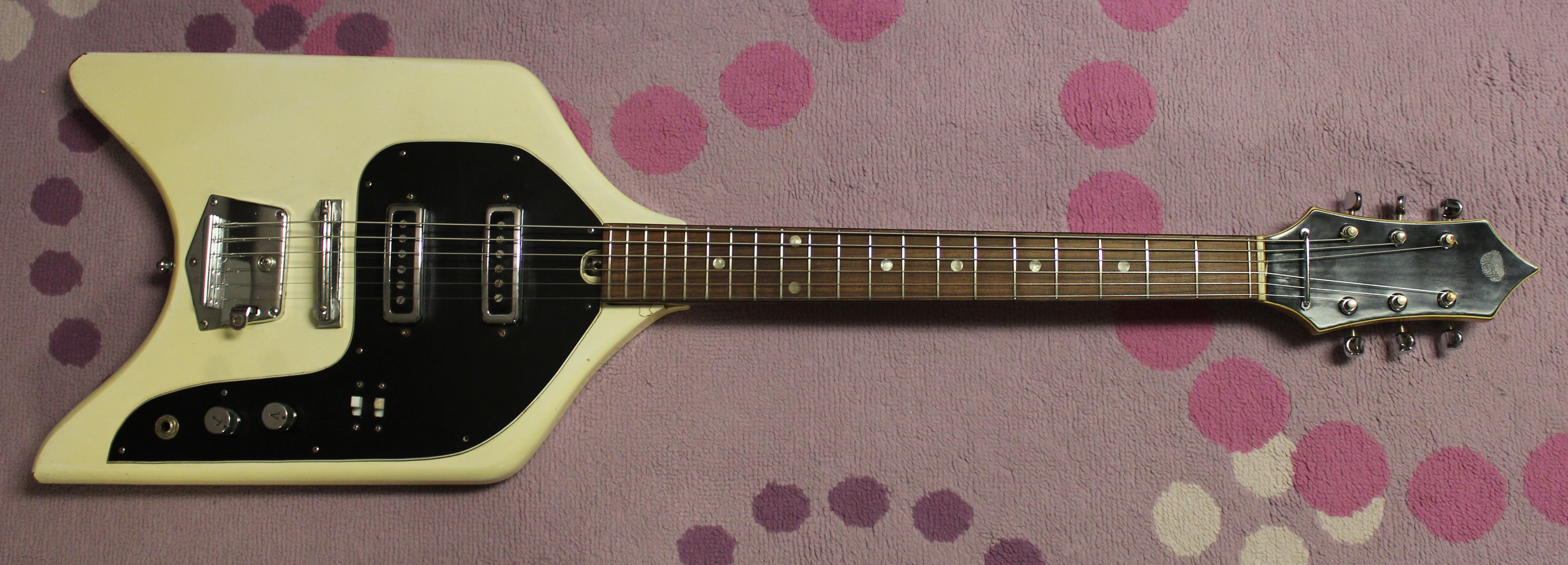 1968 Kawai/Kingston Flying Wedge Guitar (Eko Rokes Copy