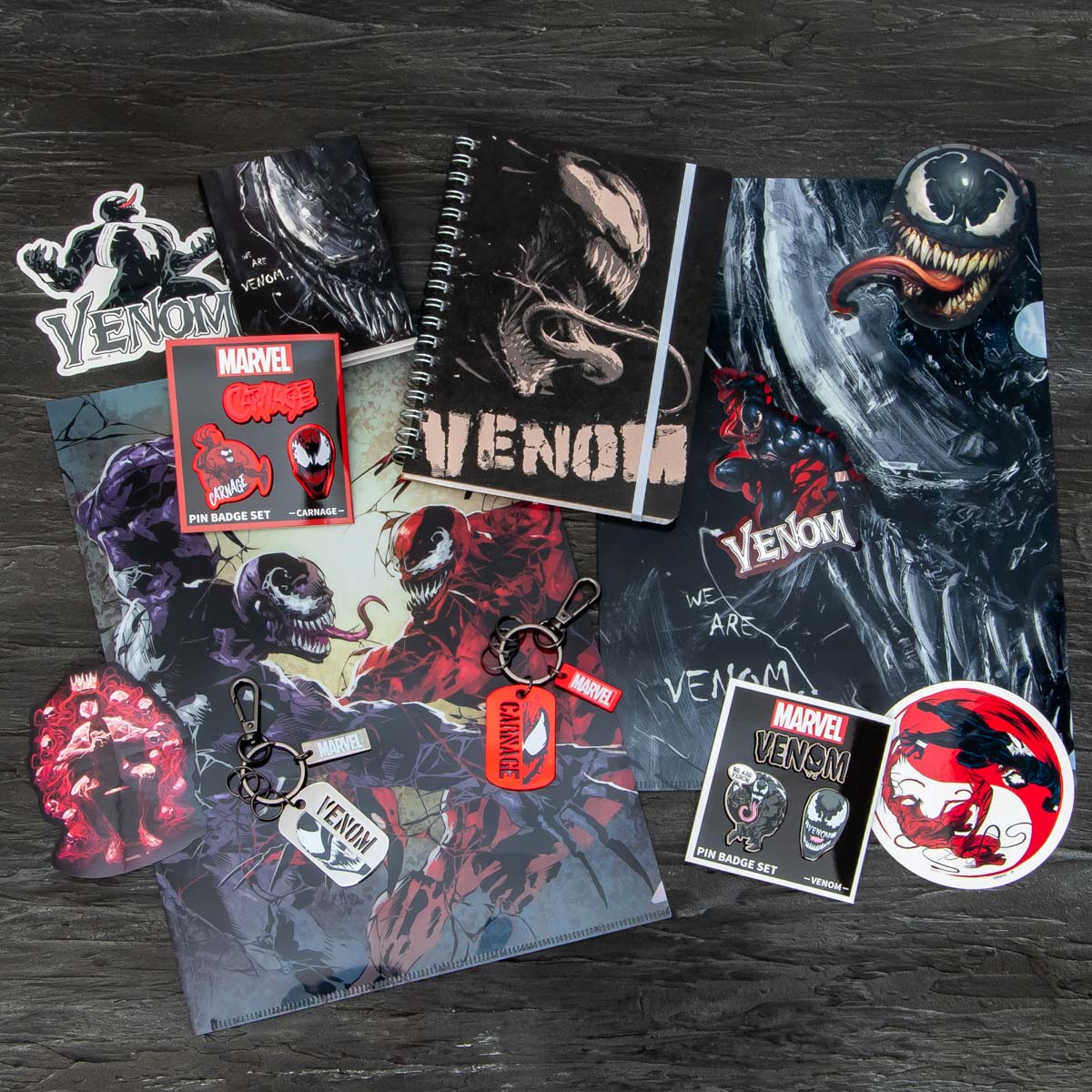 カーネイジも登場する迫力アート！インロック MARVEL「ヴェノム」グッズ