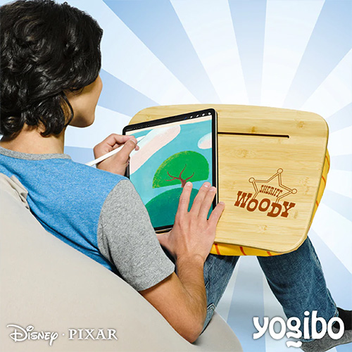 抱きしめたくなるウッディやバズのヨギボー！Yogibo ディズニー