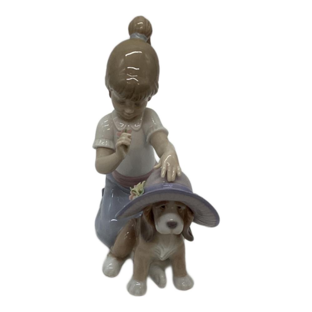 LLADRO (リヤドロ) フィギュリン おめかししようね 010.06862