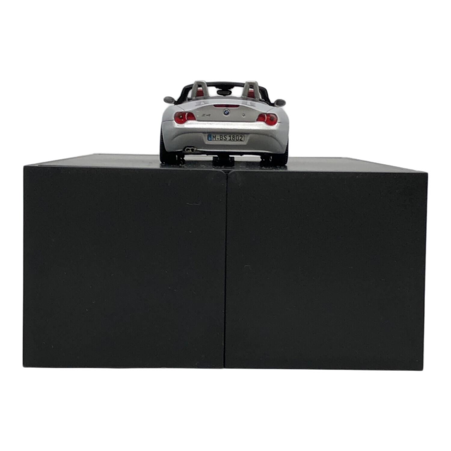 1/43 BMW Z4 ミニカー BMWディーラー限定品｜トレファクONLINE