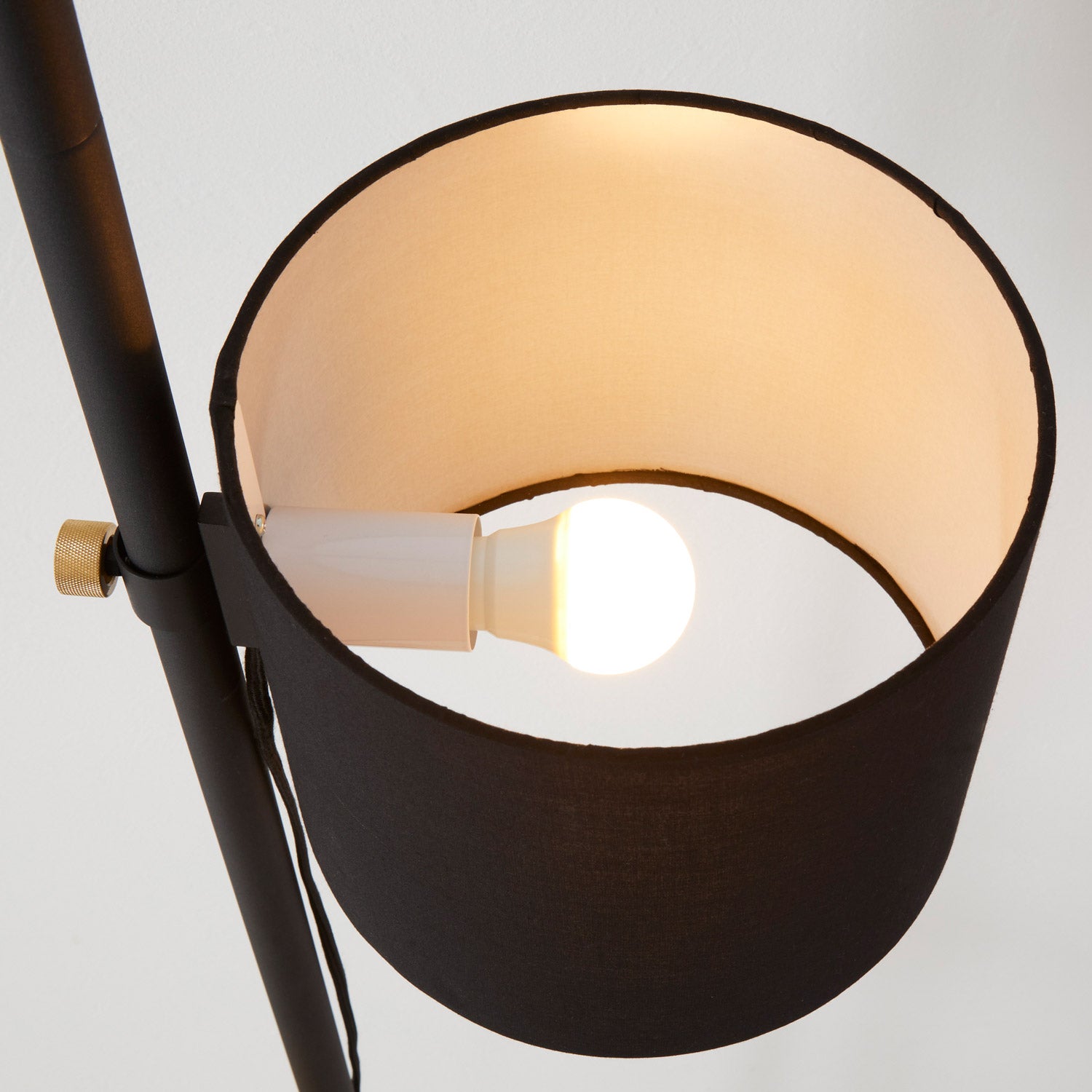 Fabric Lamp Black 縦取付 D-FB-BK｜平安伸銅工業オンラインショップ