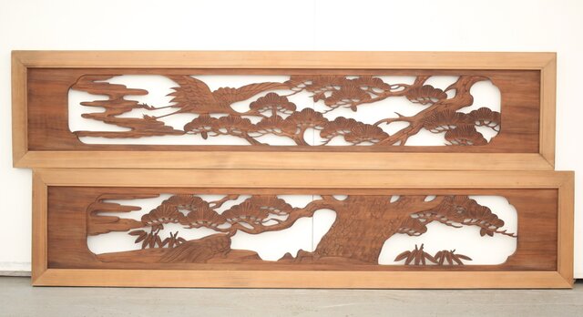 鶴亀木彫欄間 2枚1組 R0134｜骨董店 のびる 古美術 骨董 和風建具 蔵戸