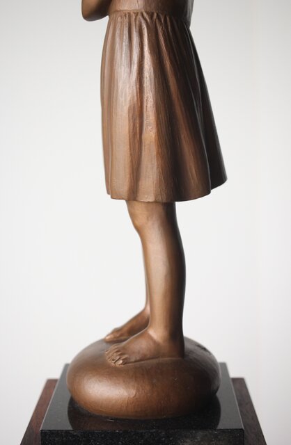 加藤豊 銅製 少女 ブロンズ像 『花束』 加藤豊 銅製 少女 ブロンズ像