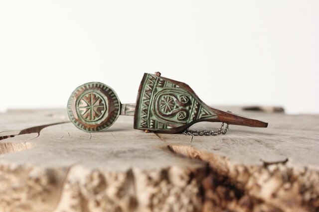 砂澤ビッキ ペンダント 木彫 X398｜骨董店 のびる 古美術 骨董 和風