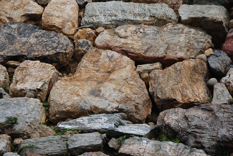 天守台にあるハートの石 | 浜松城のガイド - 攻城団