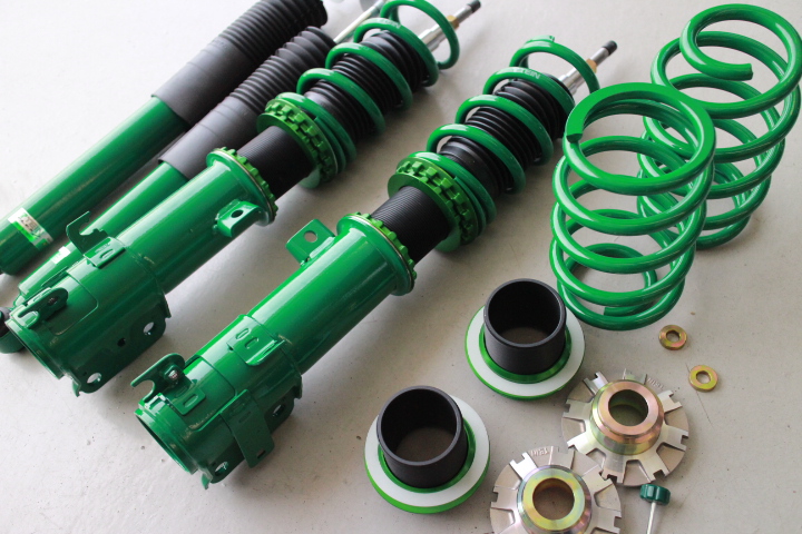 NBOX JF4 車高調取り付け 四輪アライメント調整 - カー用品持込