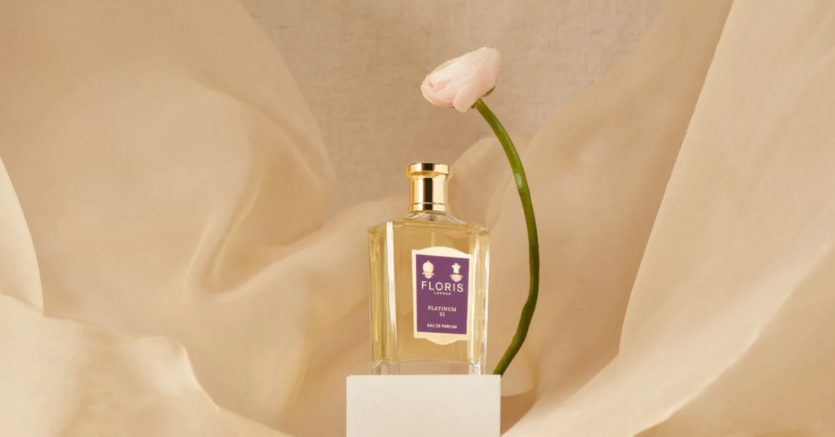 Floris Platinum 22: Sugared Iris on Almond Cake ~ Fragrance Reviews