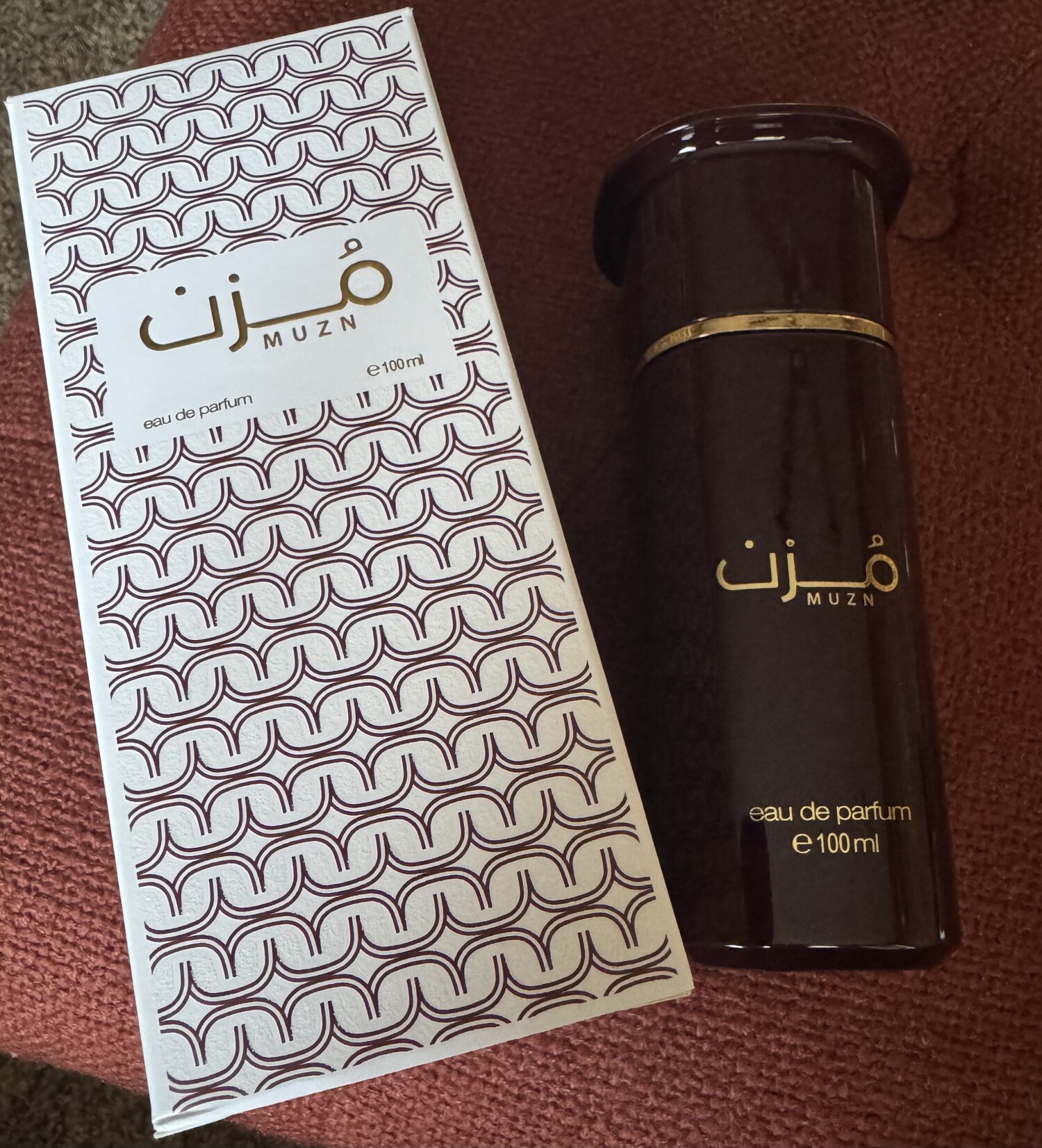 SmellingLovely85 ~ Muzn by Ahmed Al Maghribi. Top Notes : Marine