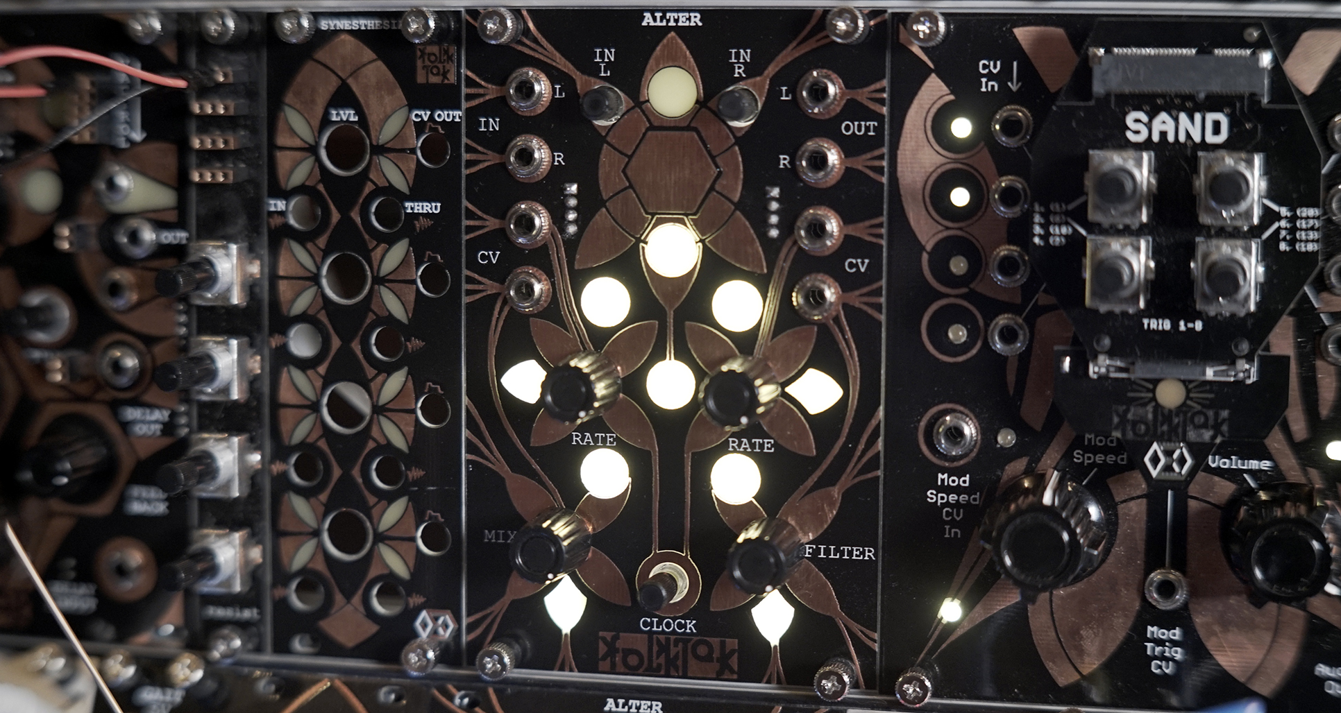 Alter 1 | Synth Art | Folktek