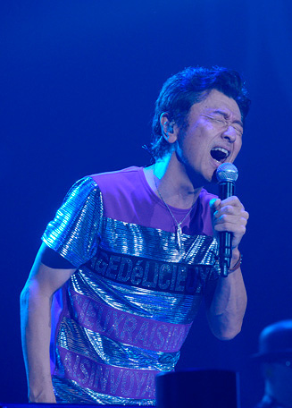 サザンオールスターズ、東京ドームで叫んだ「みんな死ぬなよ！」の一言