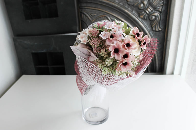 シックなピンク**花束M／アーティフィシャル(造花) ｜ 大阪**花屋