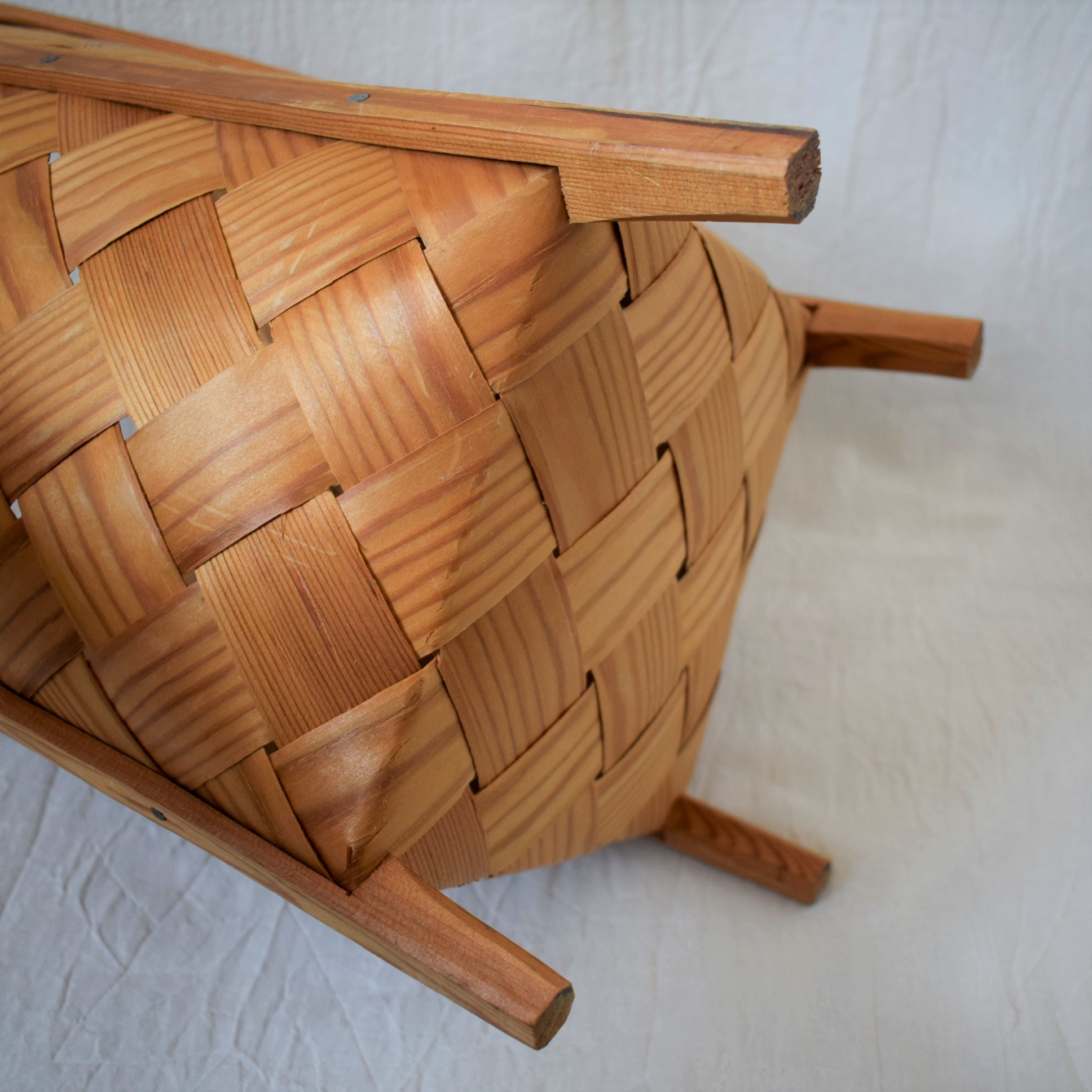 スポーンコリ・Spånkorg / ハンドル・脚付き / 縦長バスケット / 花籠