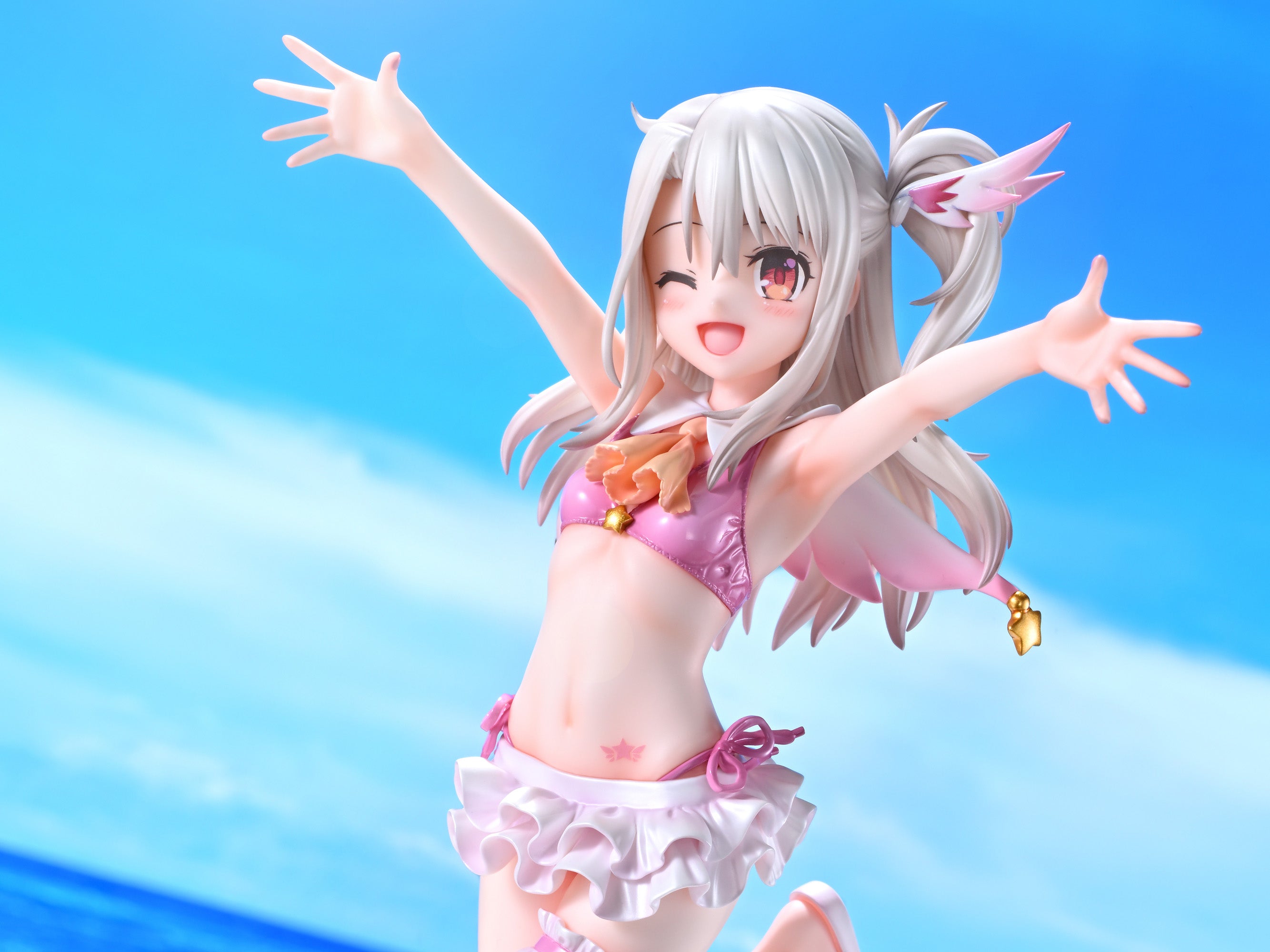 イリヤスフィール・フォン・アインツベルン 水着ver. 1/7スケール