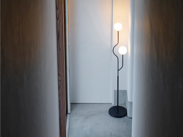 Chemin シュマン フロアライト | すべての商品 | INTERFORM INC.ONLINE