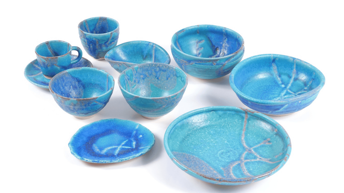 日本の伝統美と信楽焼トルコブルーの融合