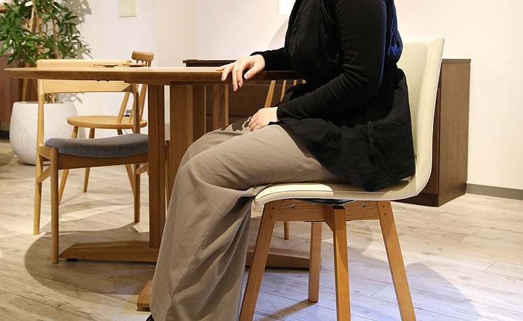 ロタンテ ダイニングチェア 回転椅子 | おしゃれな家具・インテリアの