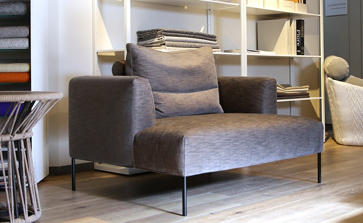 展示品・アウトレット】 1.5人掛けソファー 肘付き おしゃれ