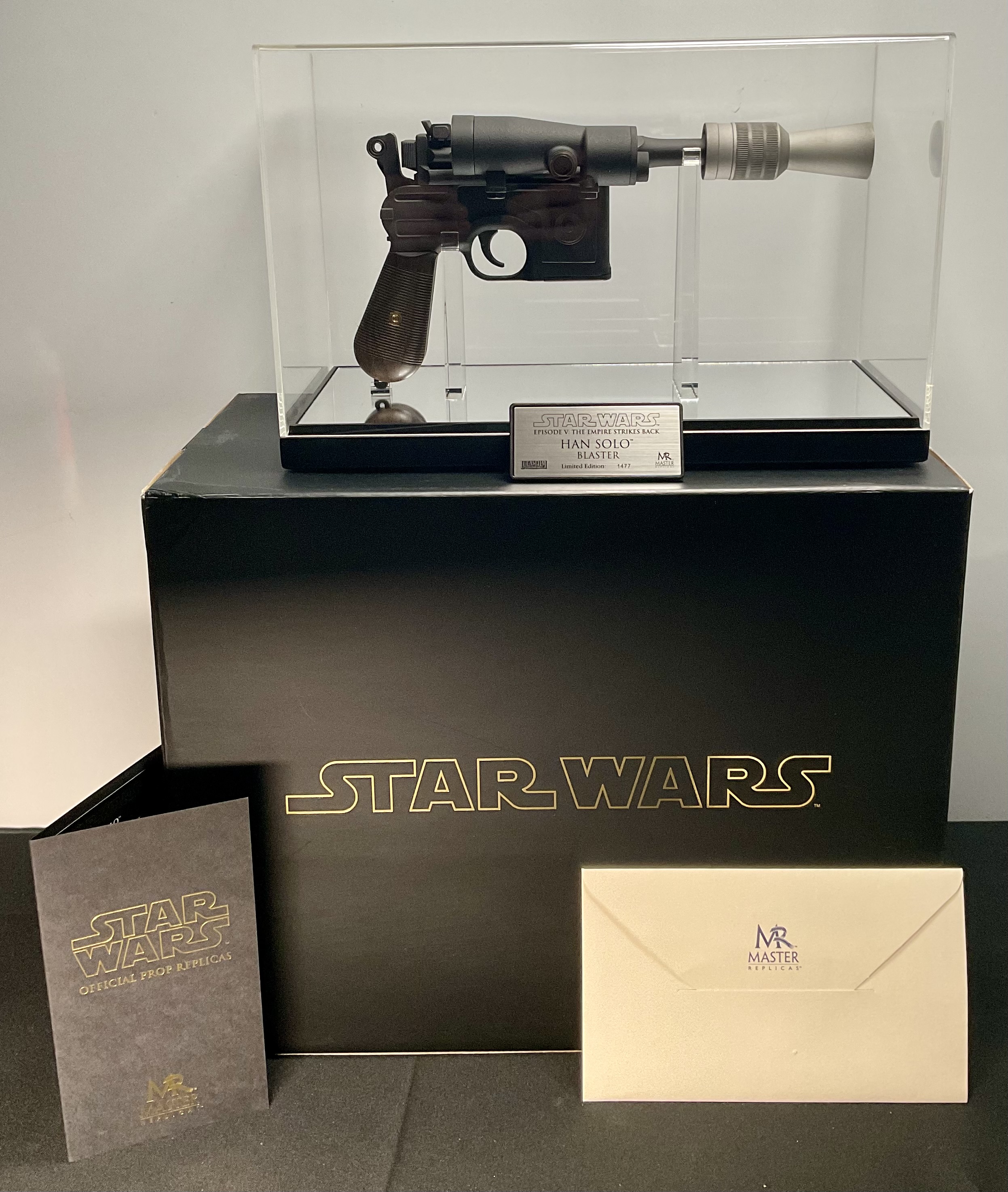Lot 522 - STAR WARS - A Master Replicas Han Solo
