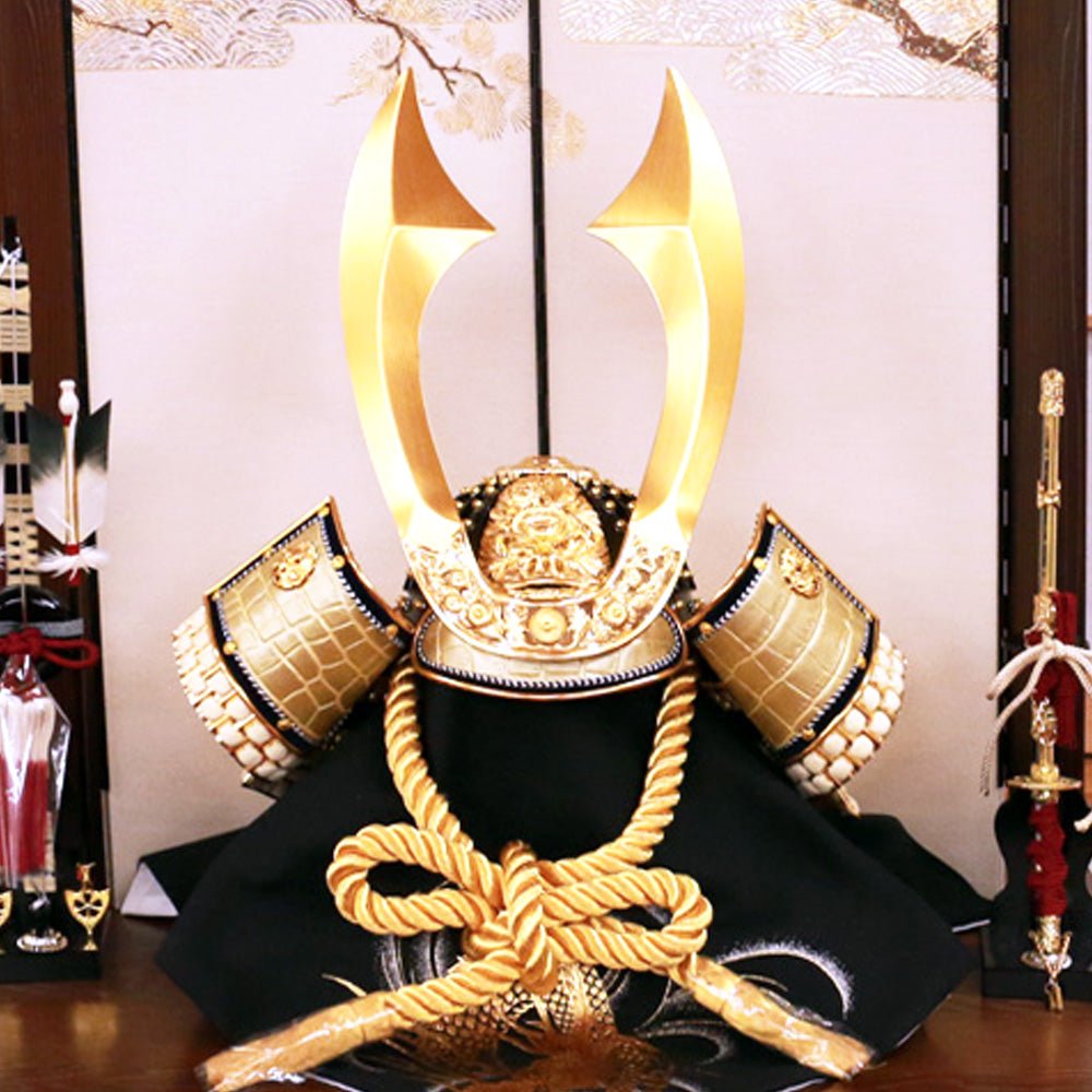 横幅66cm｜翠鳳作 着用収納兜飾り 斬｜本作り｜かぶれる兜｜金色と白色