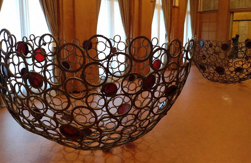 アートの森【ART】鉄とガラス 時つなぐ光青木野枝さん・三嶋りつ恵さん