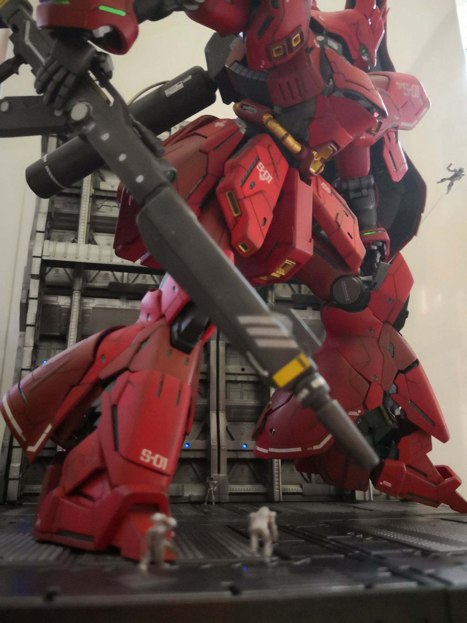 サザビー出ます…サザビー発進！｜小栗 貴雄さんのガンプラ作品｜GUNSTA