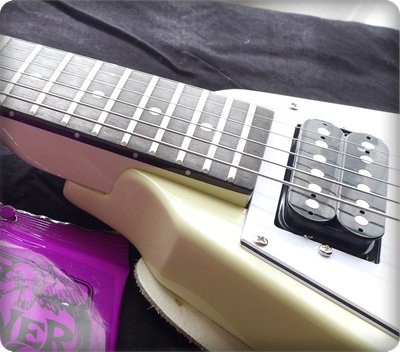 Bacchus の小さなフライングV BFV-Mini レビュー | ギター改造ネット