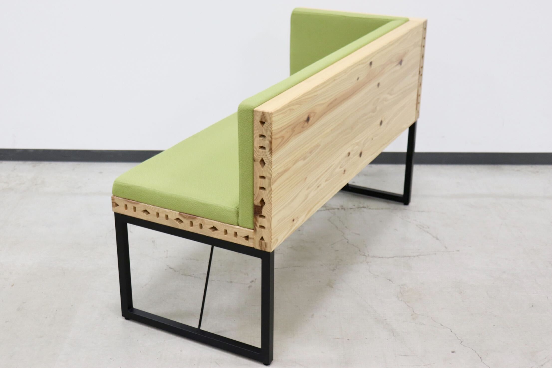 GMGK61A○MUJI / 無印良品 日本の木でできたベンチ 長椅子 内田洋行