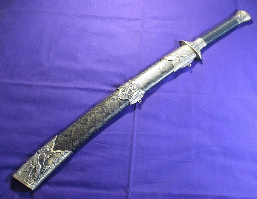 中国・青龍刀・龍仕様（装飾刀）: 軍装品・刀剣・短剣・アンティーク