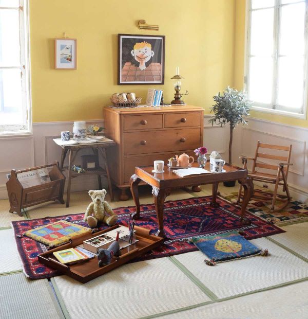 英国のアンティーク家具、クロウ＆ボールの脚が豪華なマホガニー材の