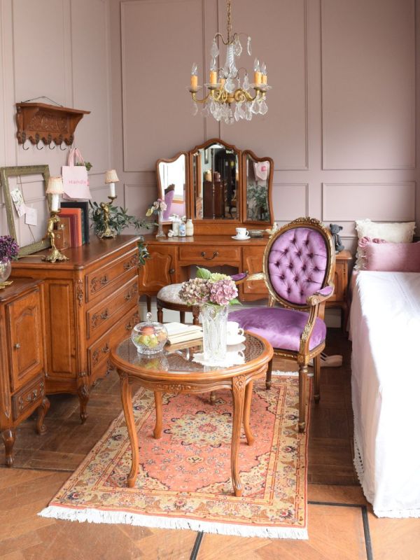 フレンチアンティーク調のギュピールレースを使ったおしゃれな