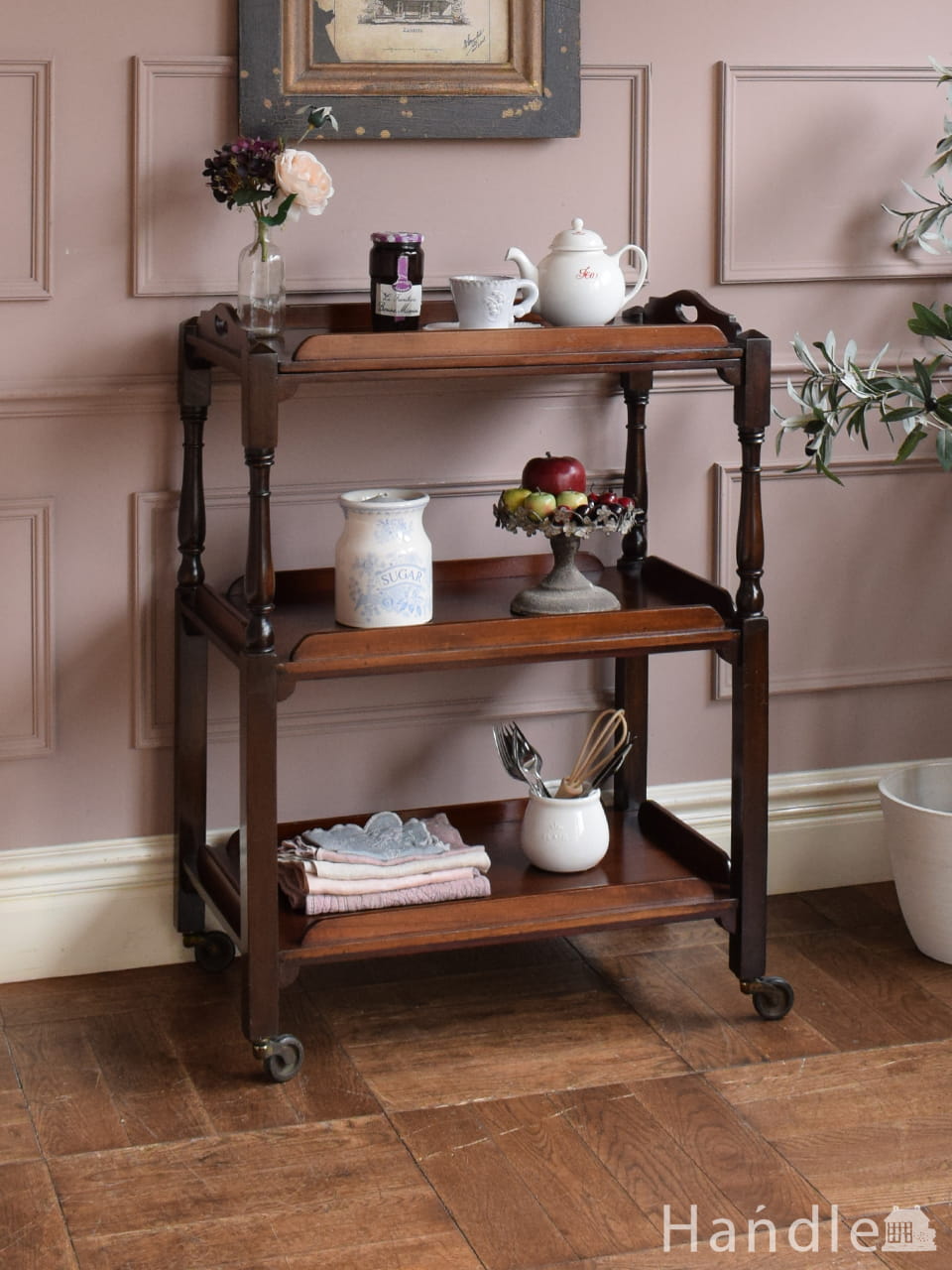 キャスター付きのアンティーク家具、小ぶりなワゴン（トロリー）(j