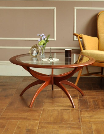 カッコいいヴィンテージ家具、G-PLANのスパイダーテーブル(x-486-f