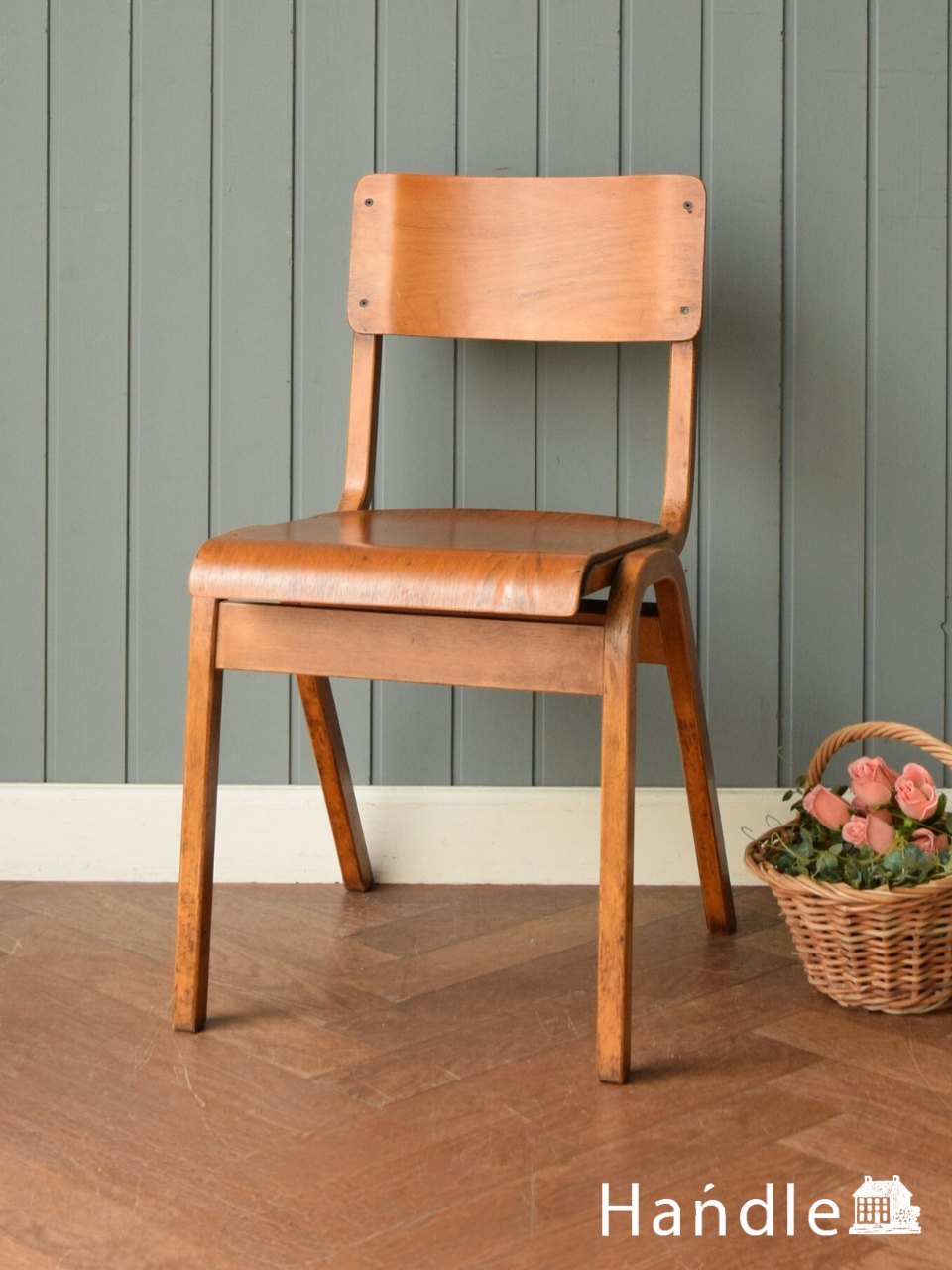 英国アンティークのおしゃれな椅子、挽き物細工のカントリーアーム