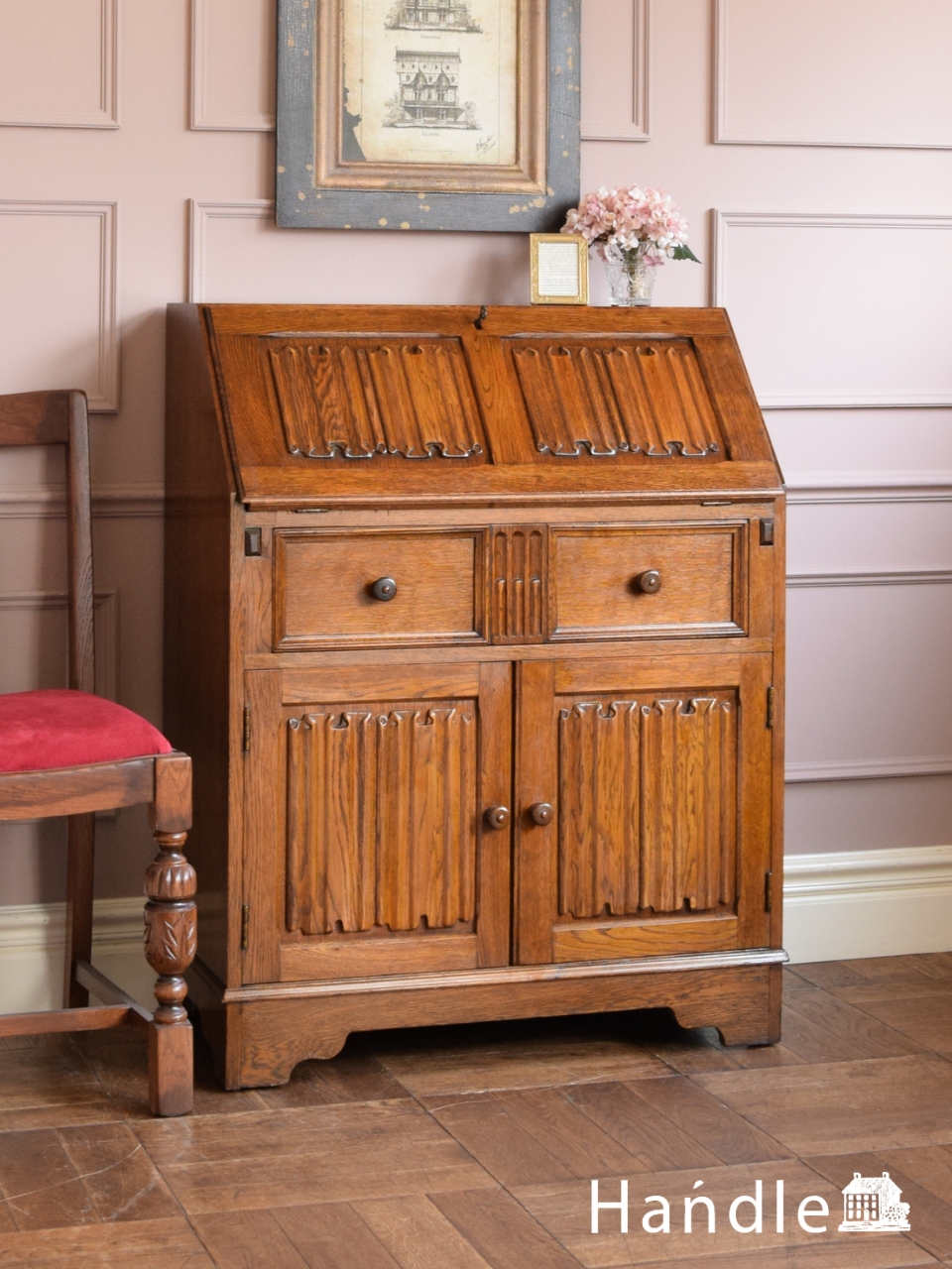 英国アンティークのおしゃれなライティングビューロー、象嵌模様が