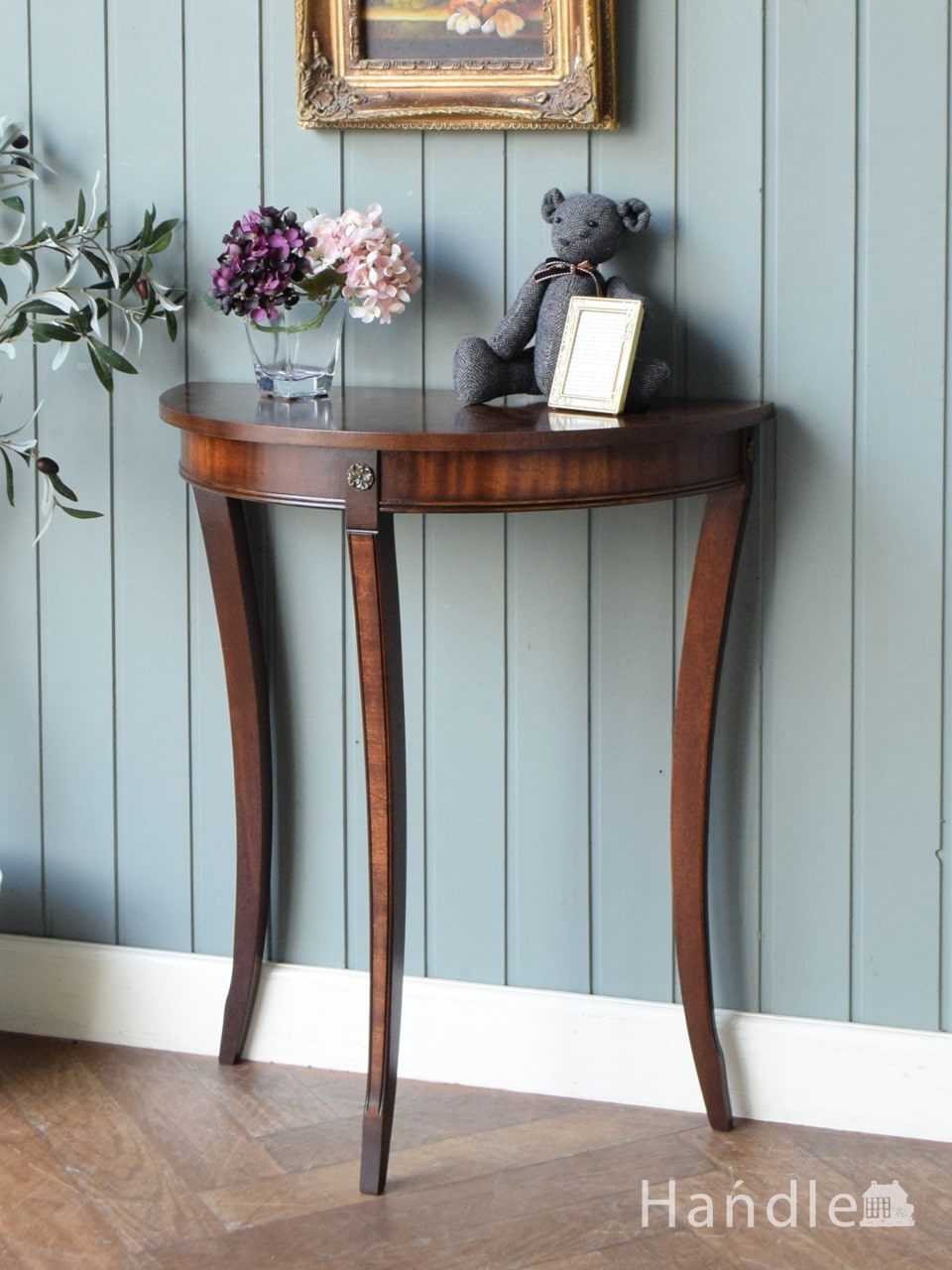 イギリスから届いたアンティークの玄関飾り台、マホガニー材の