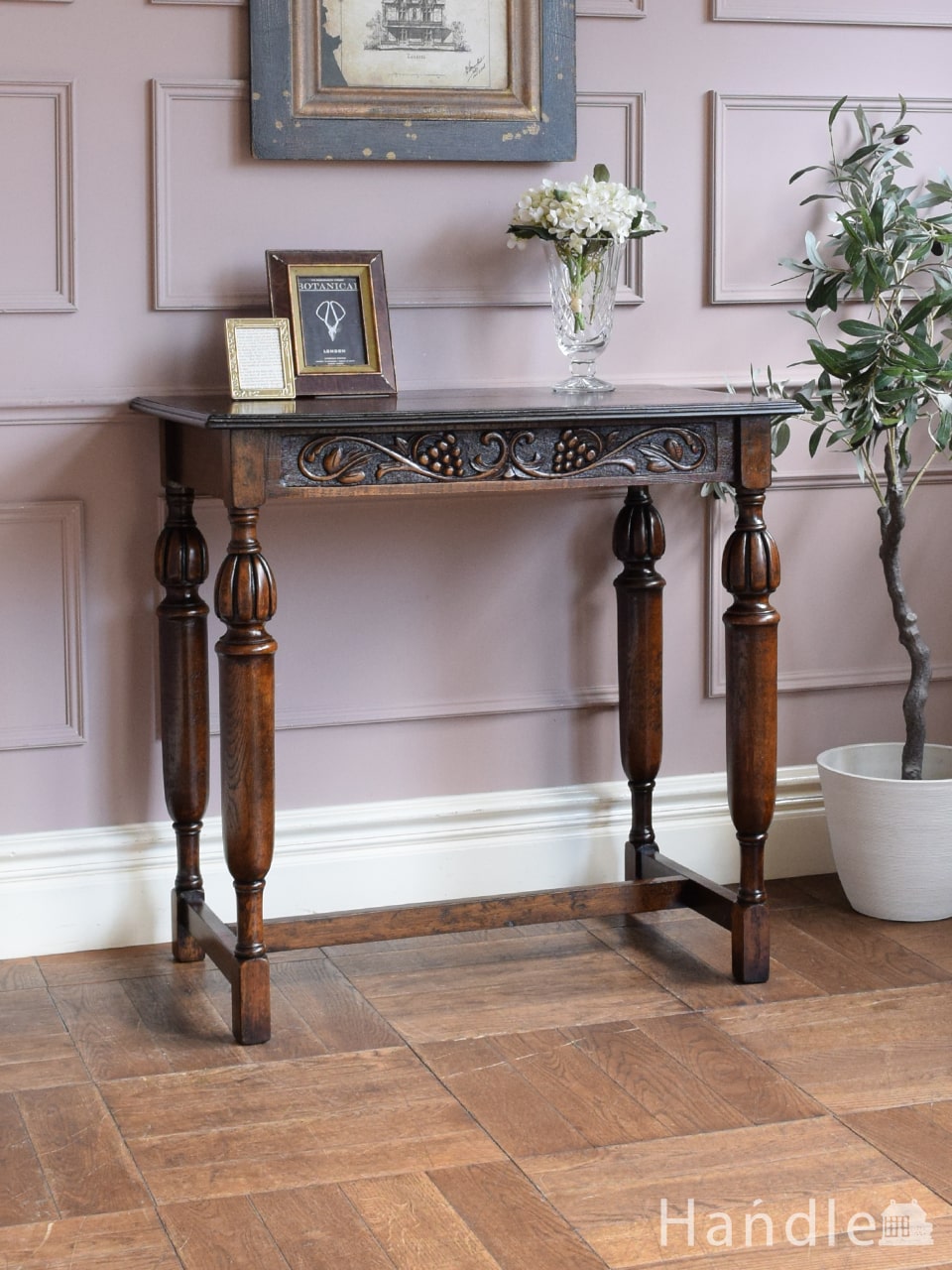 玄関で使える英国のアンティーク家具、鍵付きのホールテーブル(q-634-f