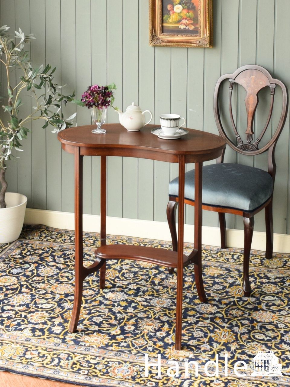 フランスのアンティーク家具、猫脚のオケージョナルテーブル（簡易