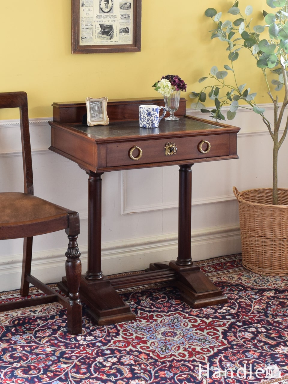 クラシックなアンティーク家具、大人のための素敵なデスク(m-366-f