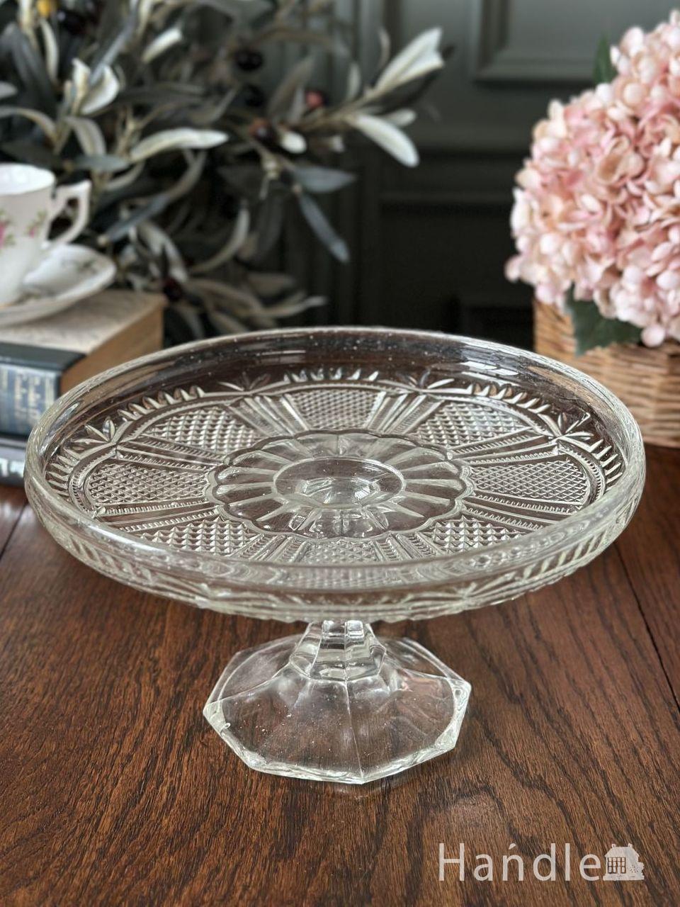 英国アンティークのおしゃれな木製ケーキスタンド、オーク材の