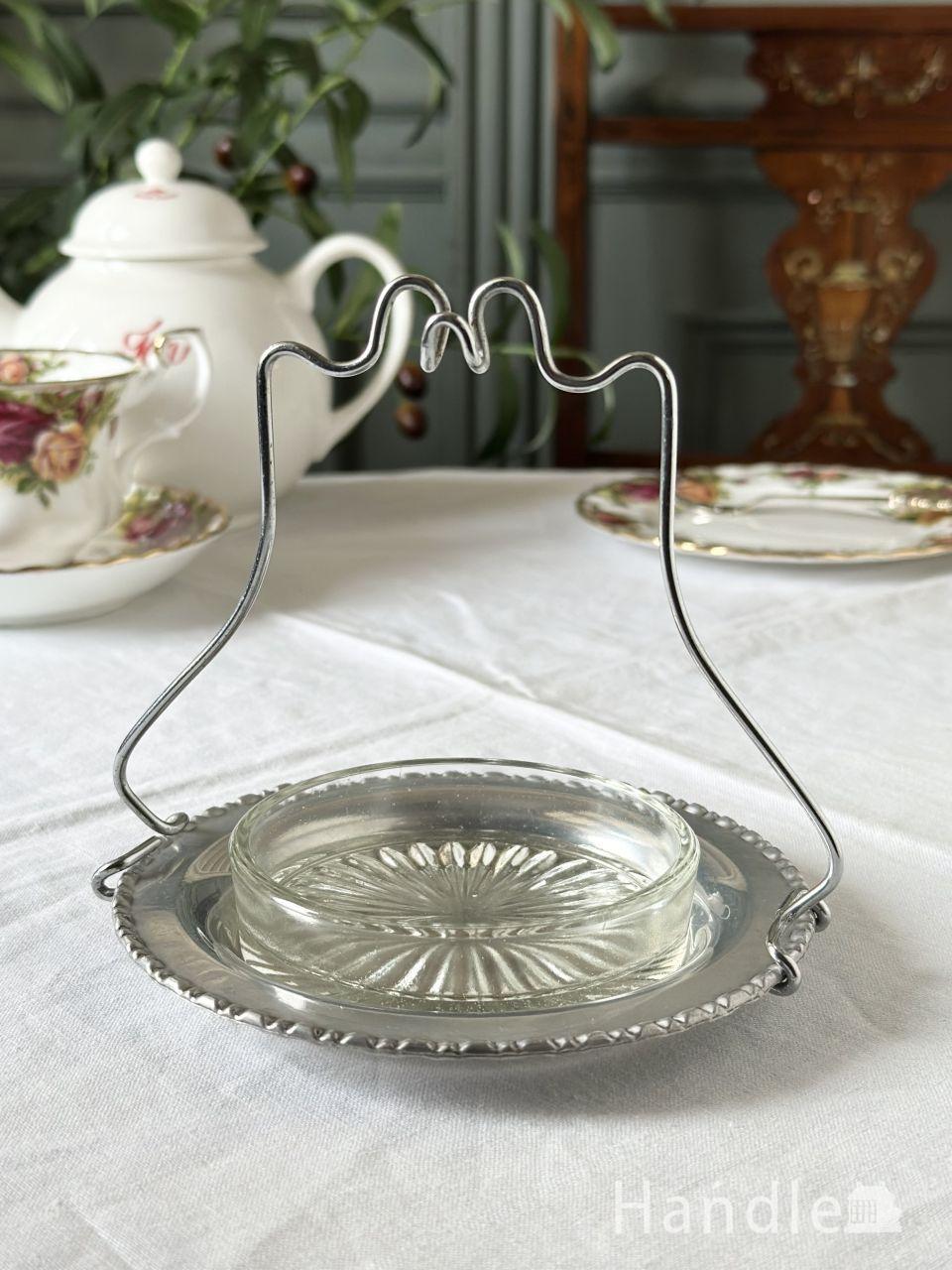 アンティークガラスの食器、りんごの形が可愛いプレスドグラスのボウル