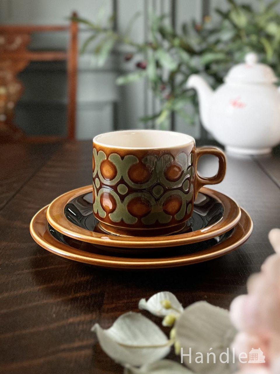 RoyalDoultonロイヤルドルトンの美しい食器、アールデコスタイルの