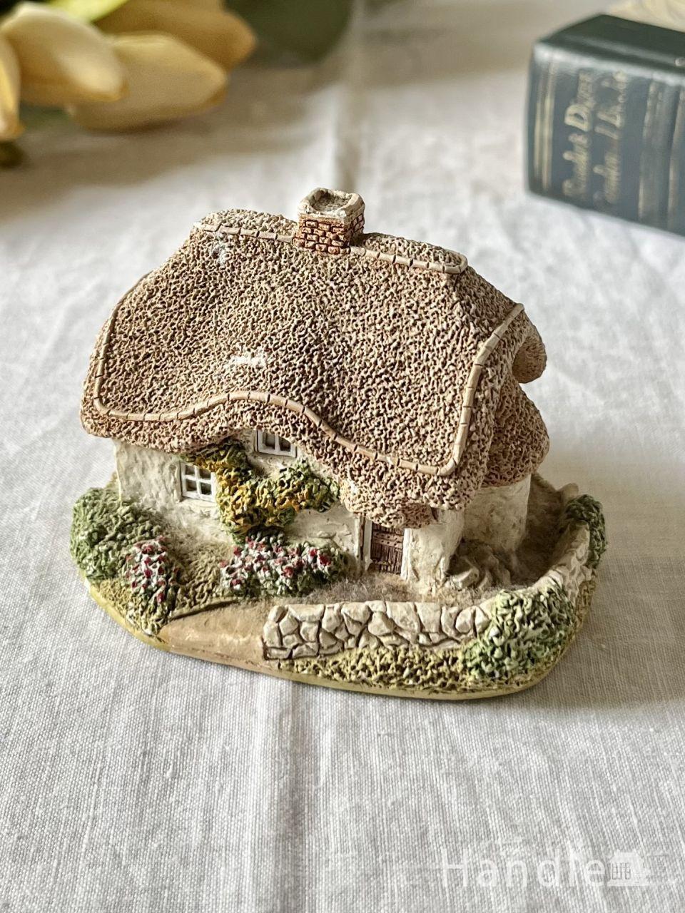 英国アンティークの陶磁器の猫、ロイヤルドルトンのシャムネコの置物(m