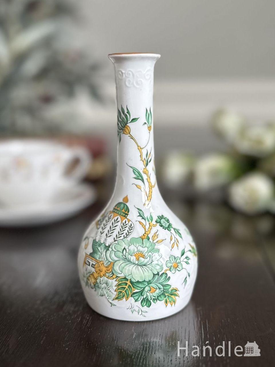 イギリスから届いたクラウンスタッフォードシャーの花瓶、九龍の