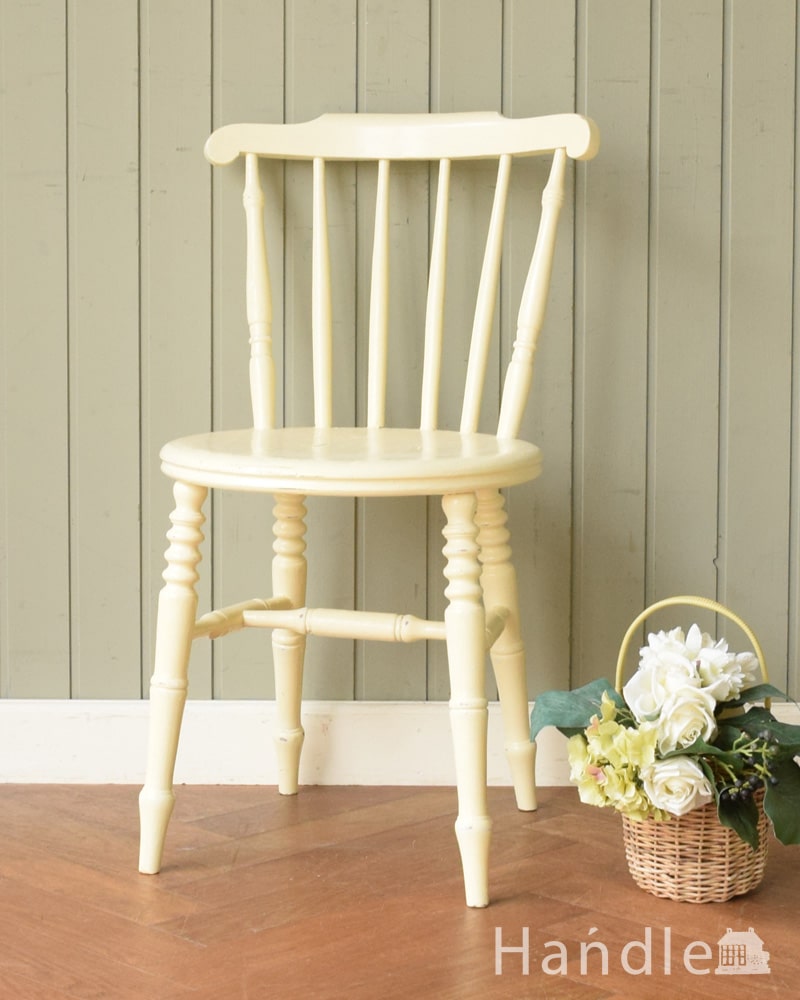 アンティークのダイニング椅子、白いペイント仕上げのキッチンチェア(k