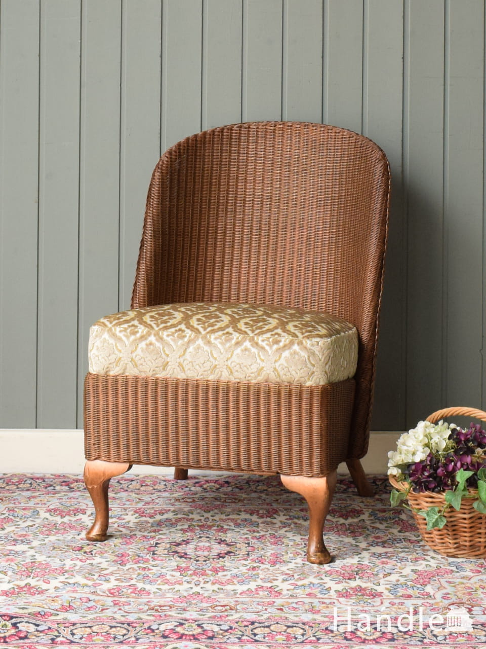 英国アンティーク風のおしゃれな椅子、くるくる回転するドクターズ