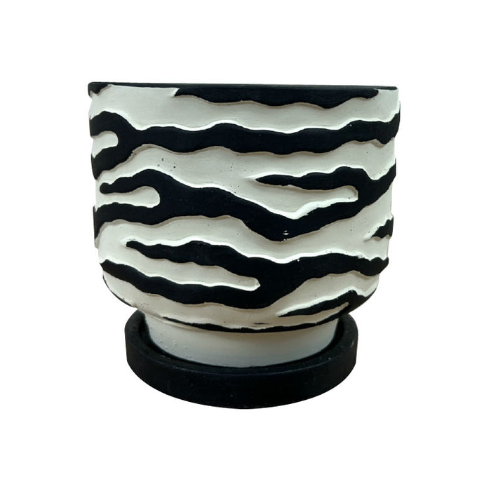 UN443-110 – 鉢人