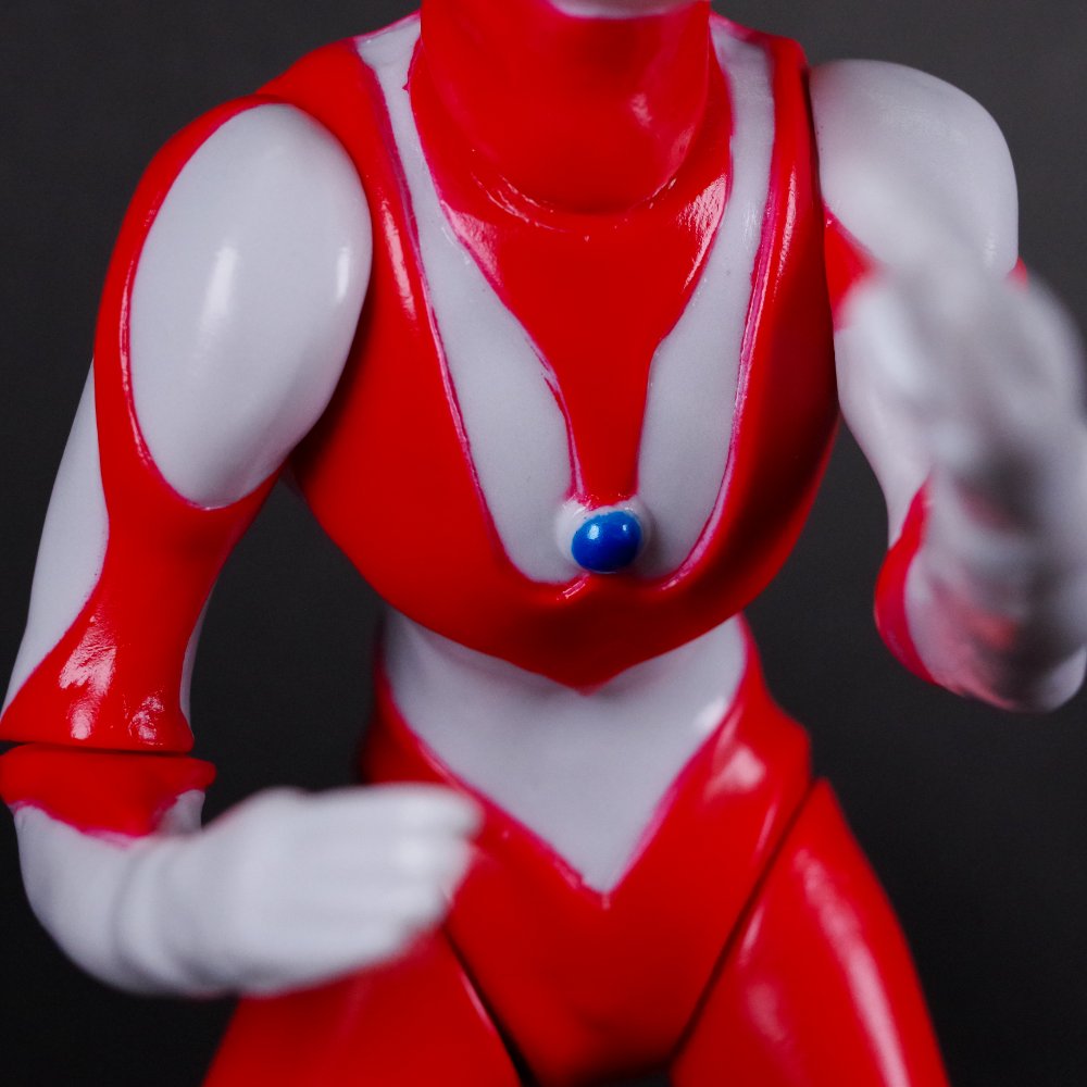 6月23日(日)より販売開始】【ヒカリトイズ】ウルトラマンが登場